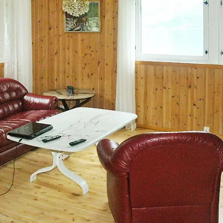 One-bedroom Holiday In Hoyheimsvik